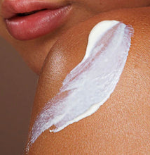 Load image into Gallery viewer, SPF 30 NATURAL BODY SUNSCREEN