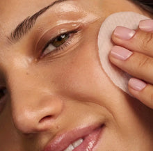 Load image into Gallery viewer, Skincare Travel Pack Peptide Serum