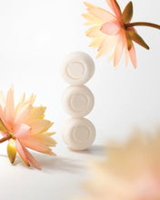 Load image into Gallery viewer, Lotus Flower Soy Wax Melts
