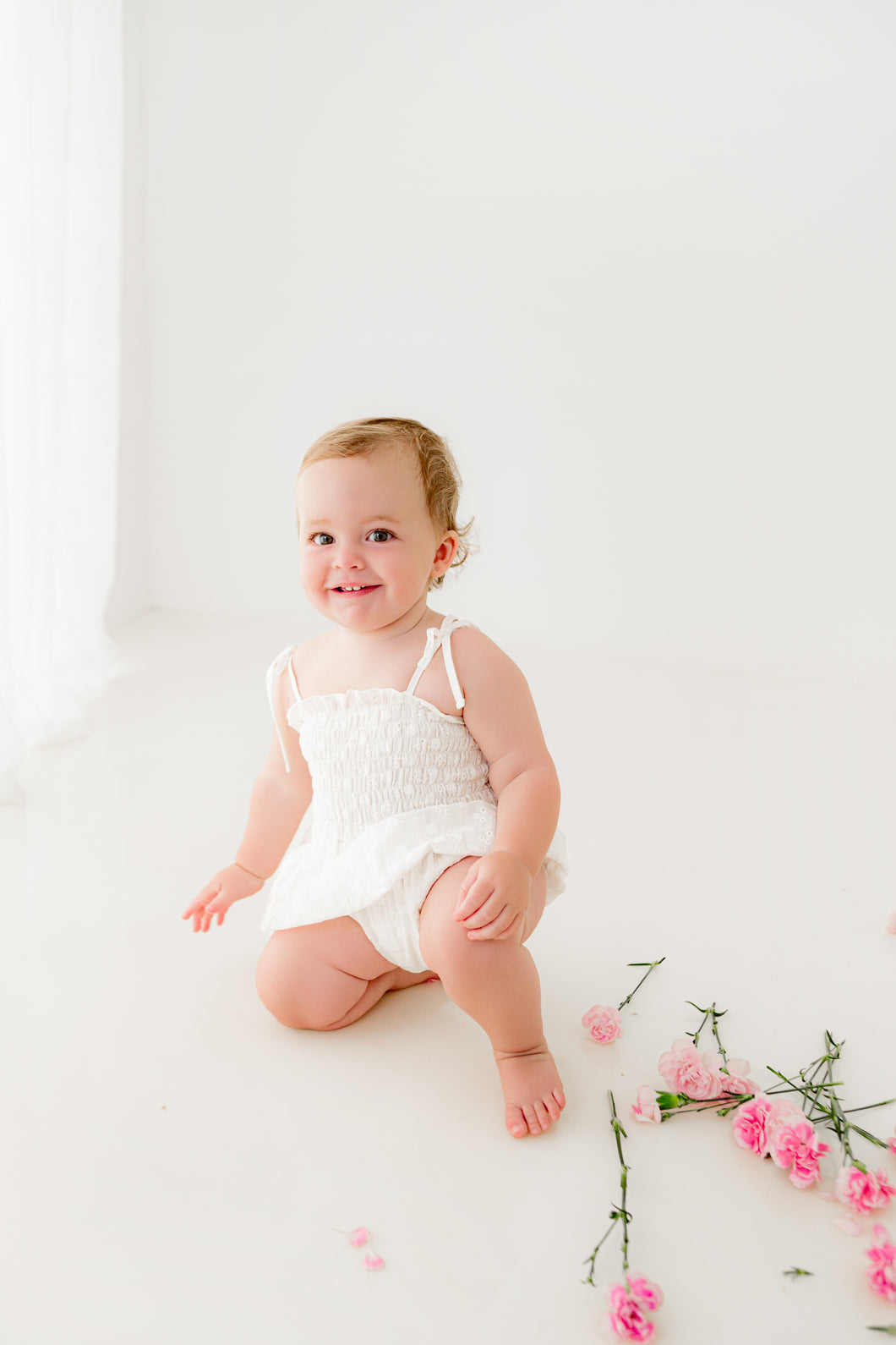 TWINKLE AND ONE LACE ROMPER.