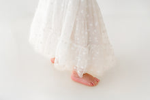 Load image into Gallery viewer, TWINKLE &amp; ONE TUTU FLOWER SKIRT.
