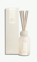 Load image into Gallery viewer, reed diffuser
MANGO &amp; LYCHEE
