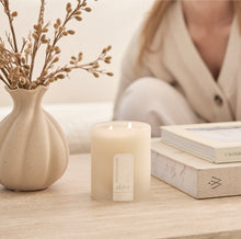 Load image into Gallery viewer, soy candle
MANGO &amp; LYCHEE
