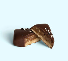 Load image into Gallery viewer, Twin Salted Caramel Crunch

