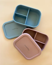 Load image into Gallery viewer, Eco friendly Silicone bento containers.
